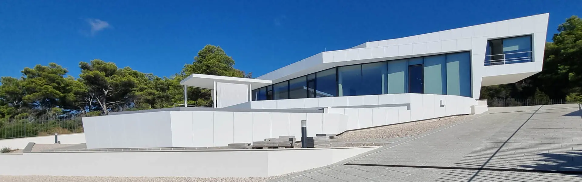 Kerrock in exterior applications: from façades to entrance portals